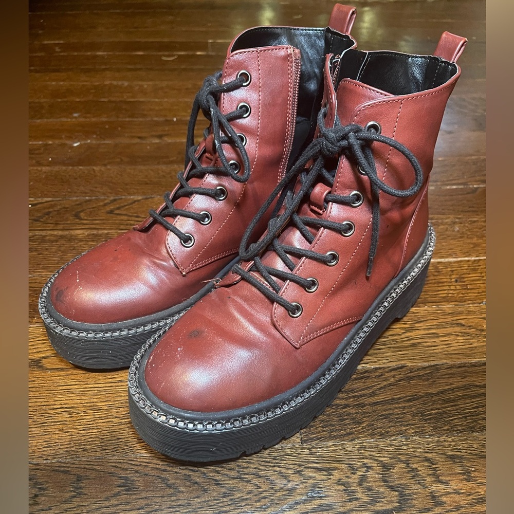 Bcbgeneration Kayte Platform Combat Boots Burgundy - image 1